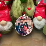 Bola de Natal com Calendário do Advento Rotativo